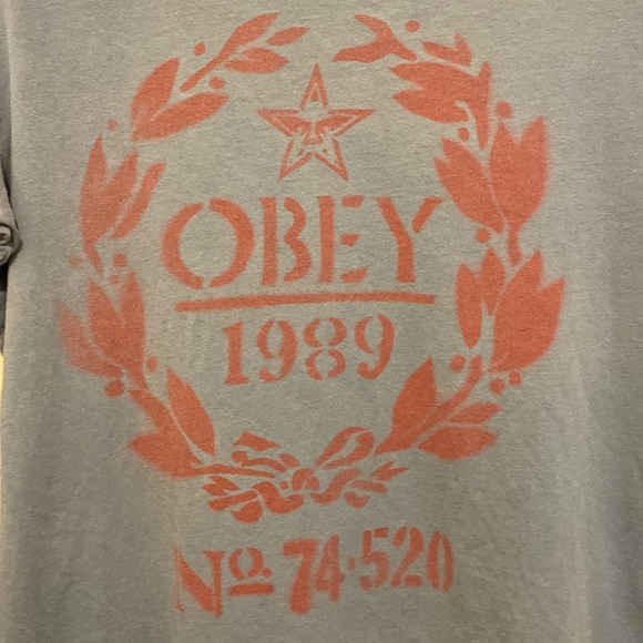 Obey size M - Picture 2 of 3